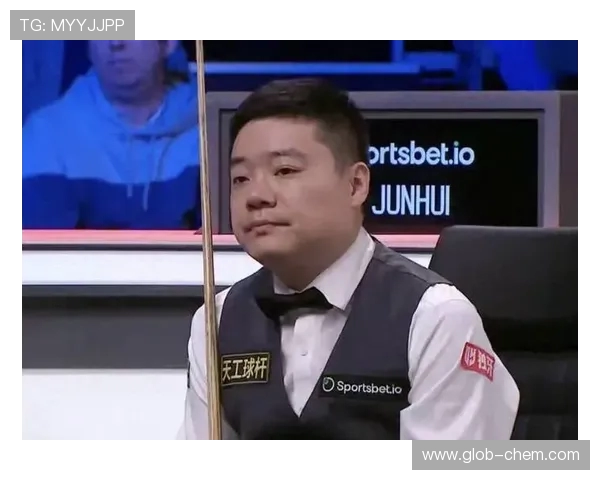 丁俊晖与瑞恩戴在世锦赛的精彩对决回顾与分析