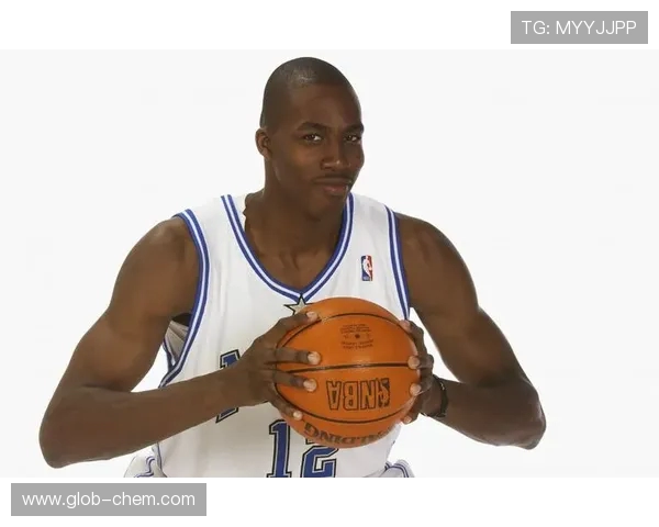 勇士队对阵魔术队霍华德重返赛场展现统治力与激情