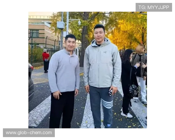 李根：从篮球场上的拼搏到人生道路的坚持与奋斗