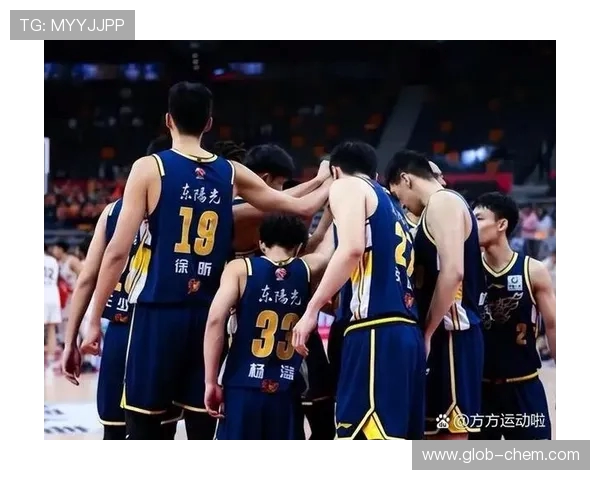 成都足球队在全国耐力排行榜中荣登第三名展现强大实力与潜力